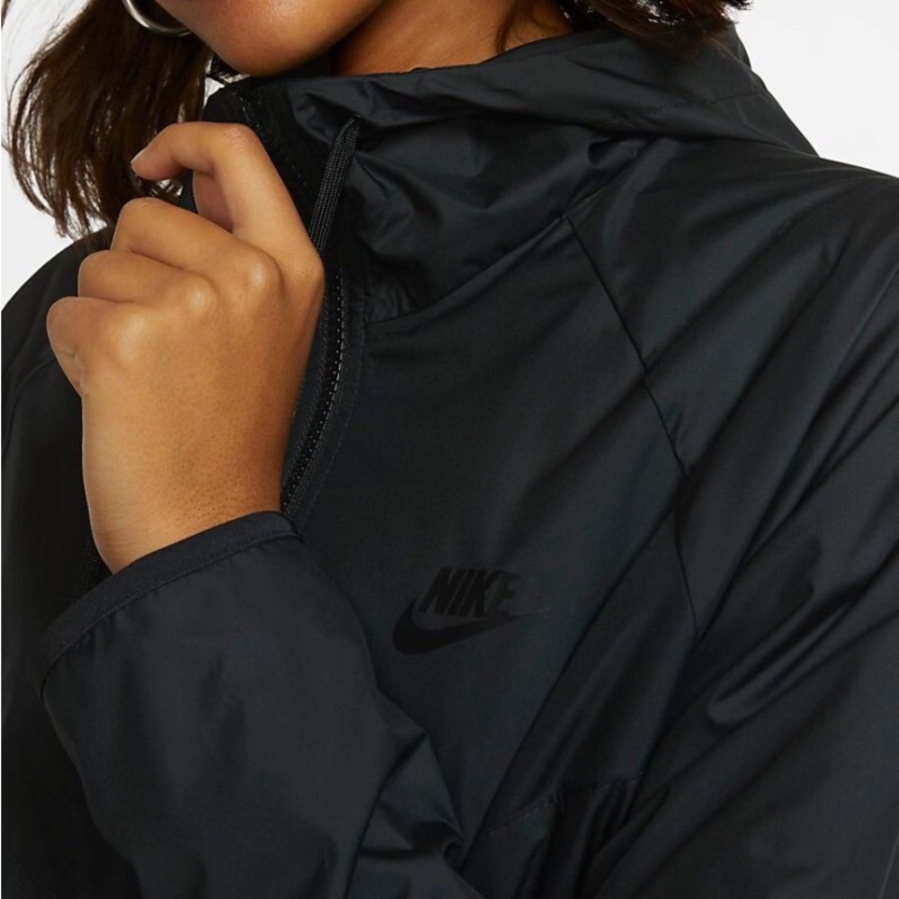 Nike Sportswear Women's Full Zip Hooded Windrunner Jacket - Black - XL